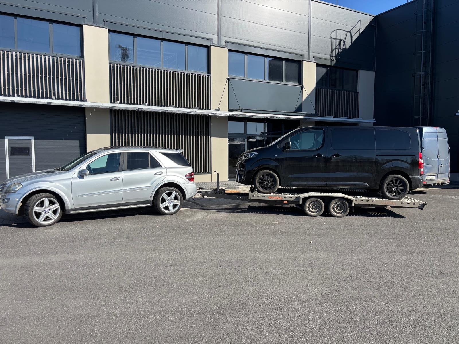 Odtah Mercedes ML a dodávky